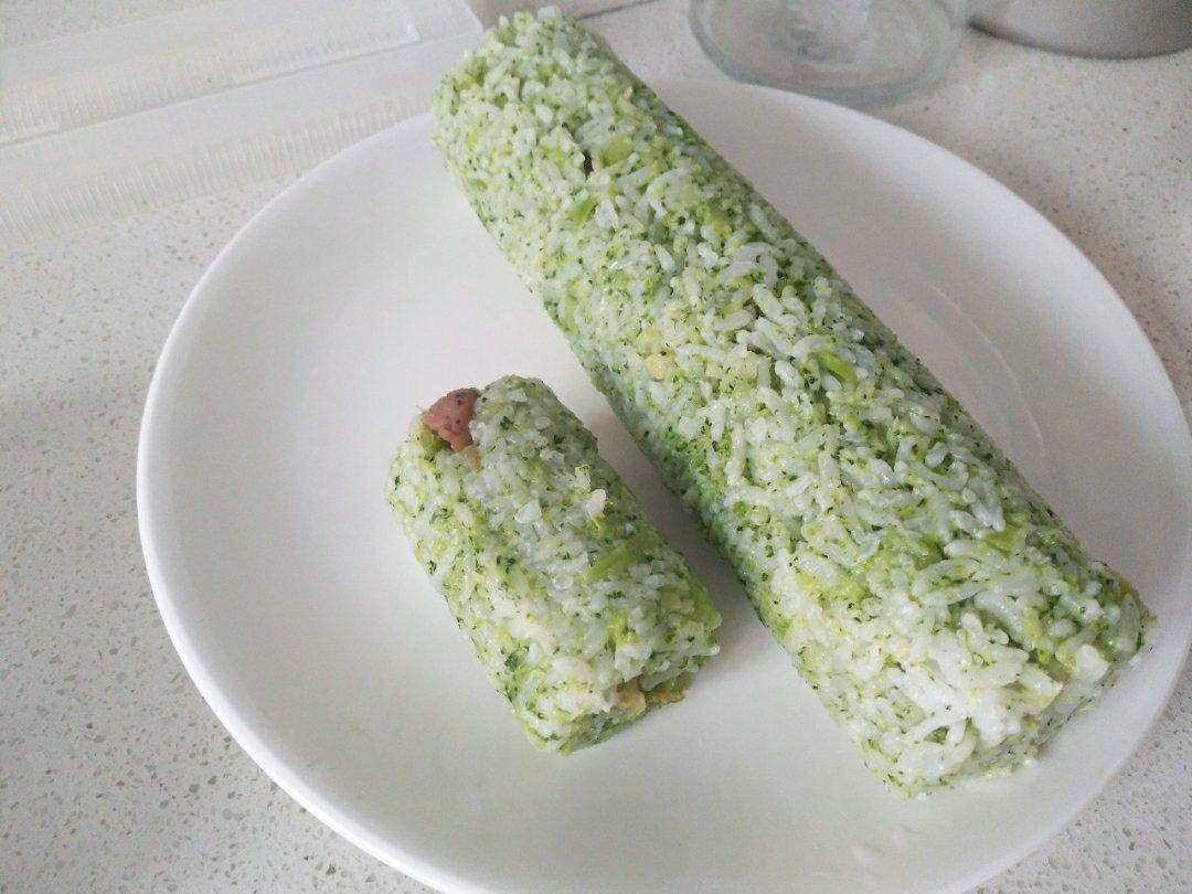 西兰花火腿饭团