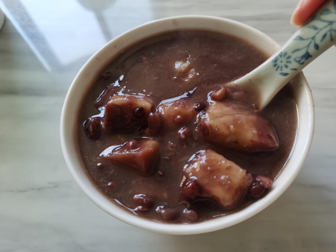 降温了！一定要喝碗热乎乎的「桂花芋头红豆沙」香甜软糯又补气血！