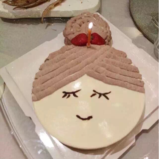 娃娃头生日蛋糕