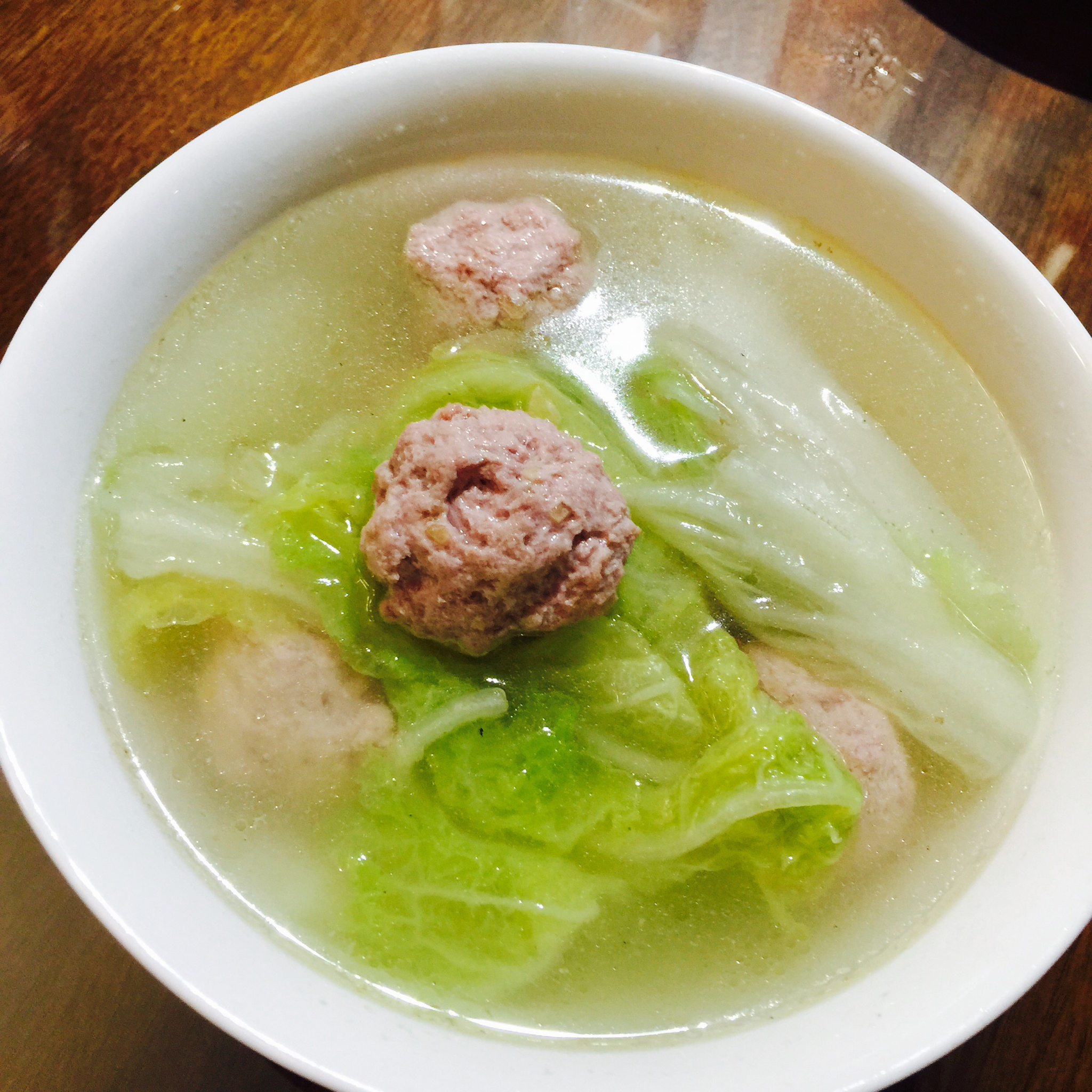 白菜丸子粉丝汤