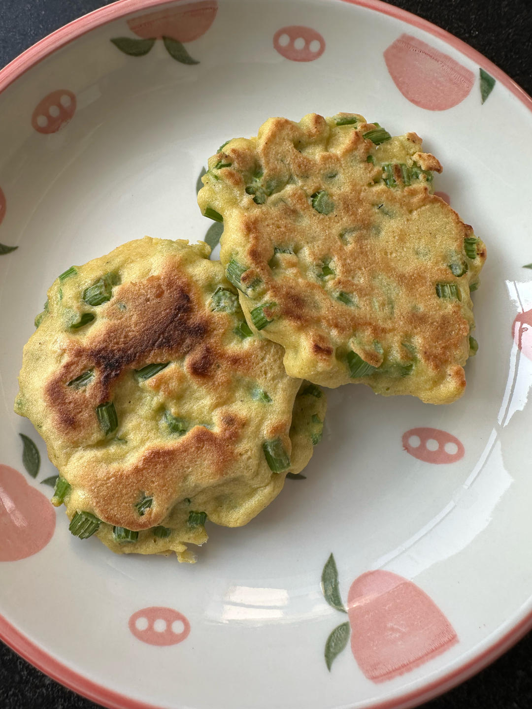 芹菜玉米面小饼的做法