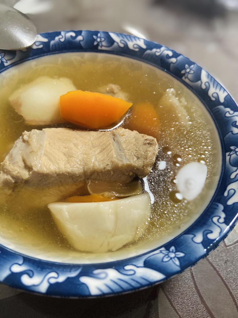 休止符_9hgz做的椰子煲排骨汤