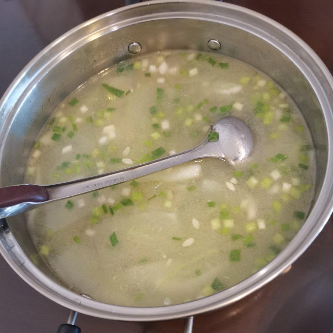 黄瓜皮蛋汤