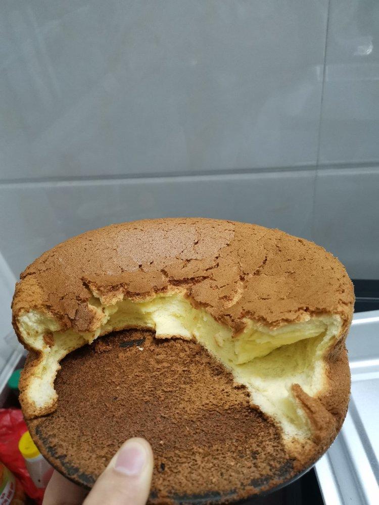 不凹底不塌陷的完美戚风蛋糕