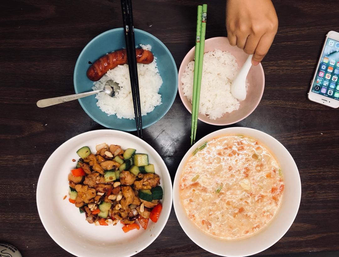 西红柿鸡蛋疙瘩汤
