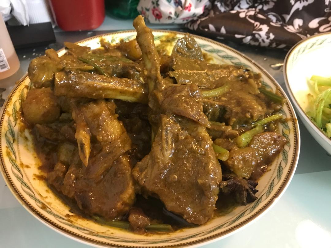 青咖喱炖羊排