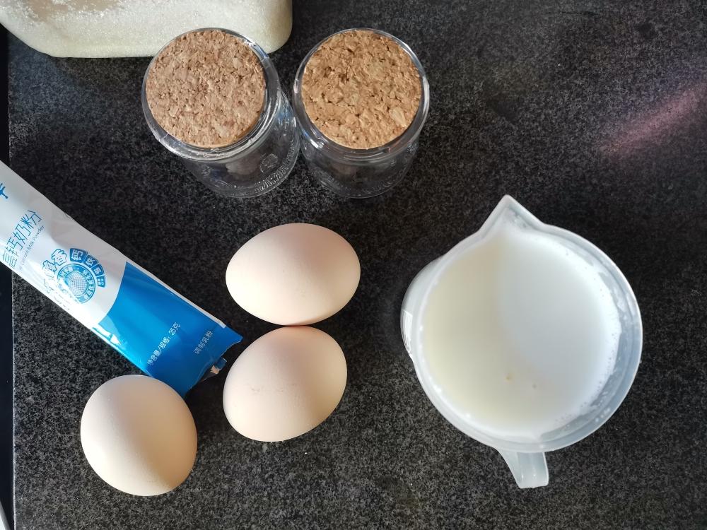 纯奶手撕吐司的做法 步骤1