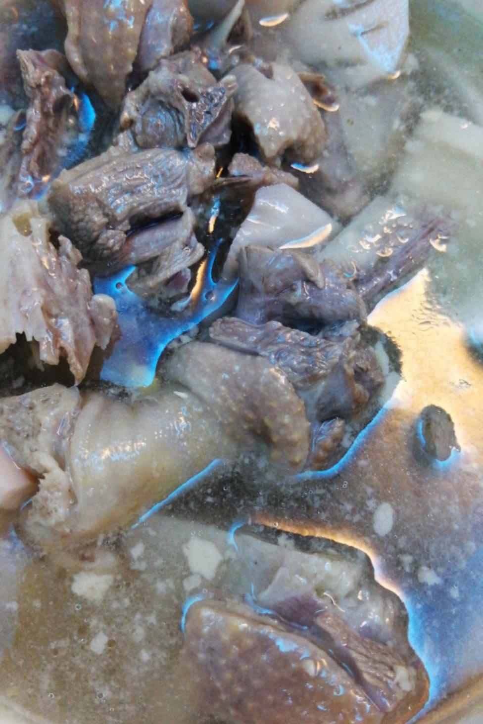 莲藕鸭汤
