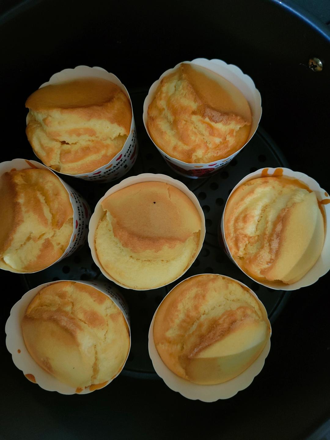 空气炸锅纸杯戚风蛋糕