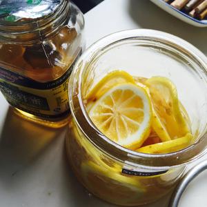 蜂蜜柠檬 夏天必备的做法 步骤3
