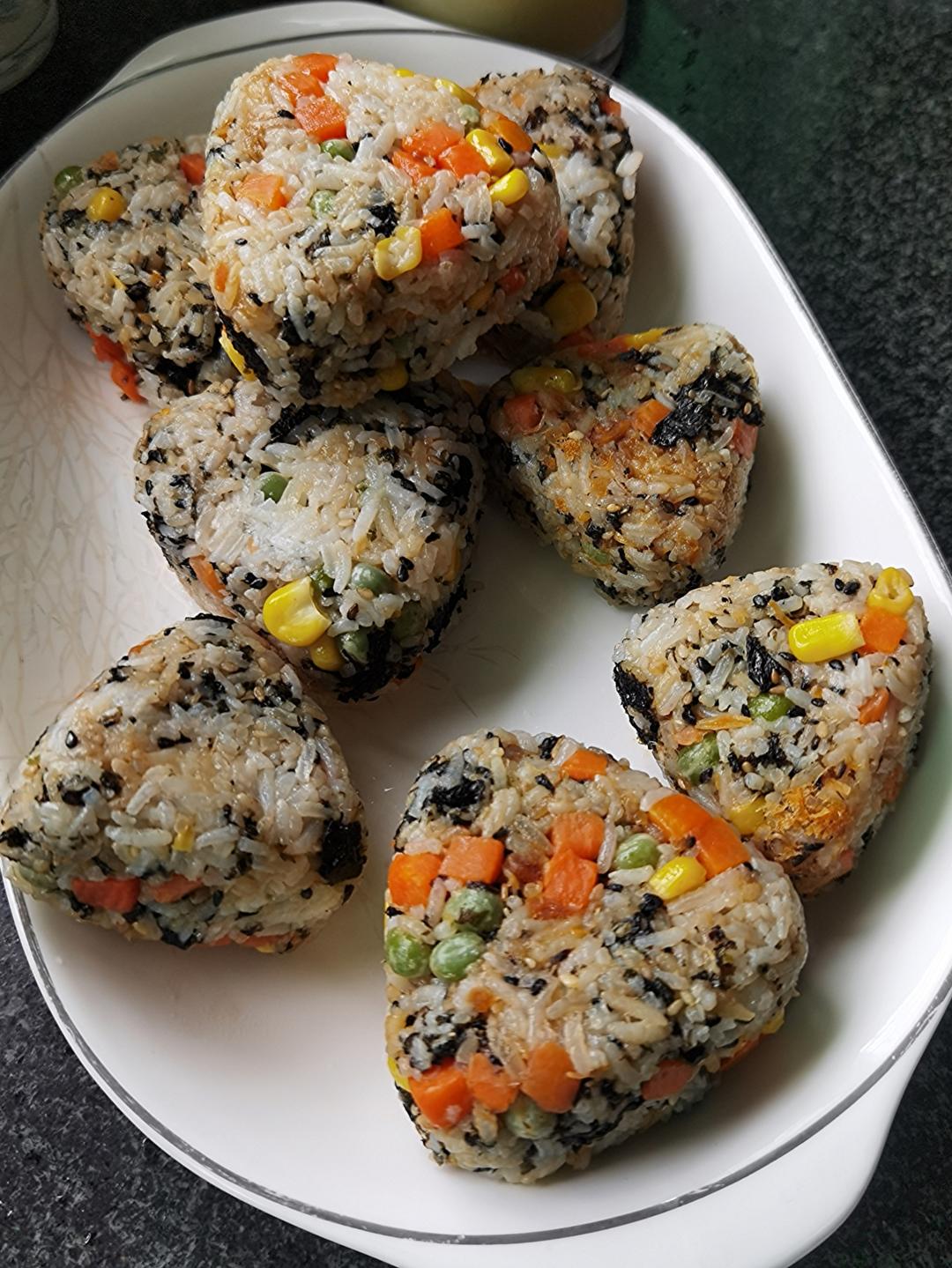 治愈夏天的没胃口--简单快手的三角饭团
