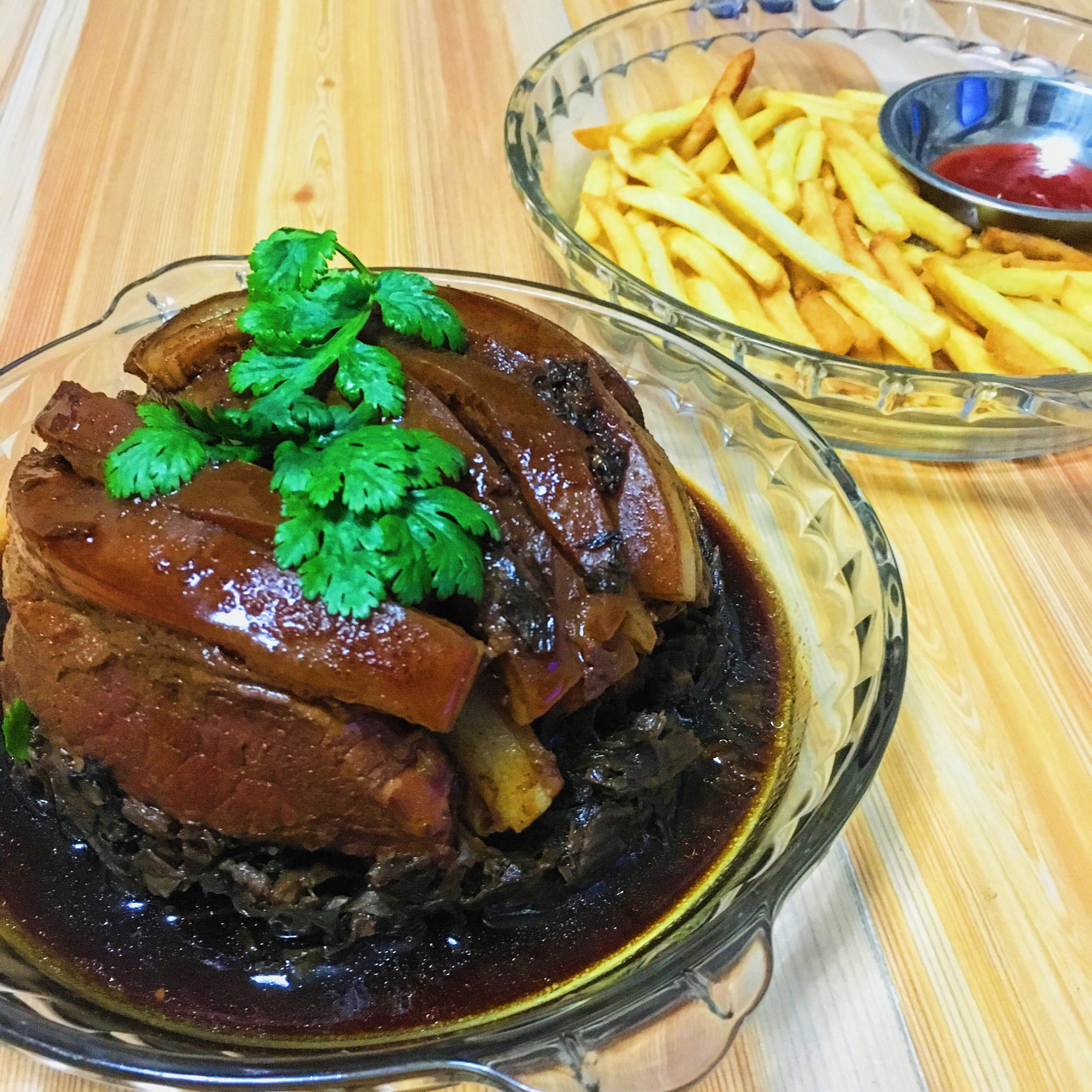 梅菜扣肉Meicaikourou