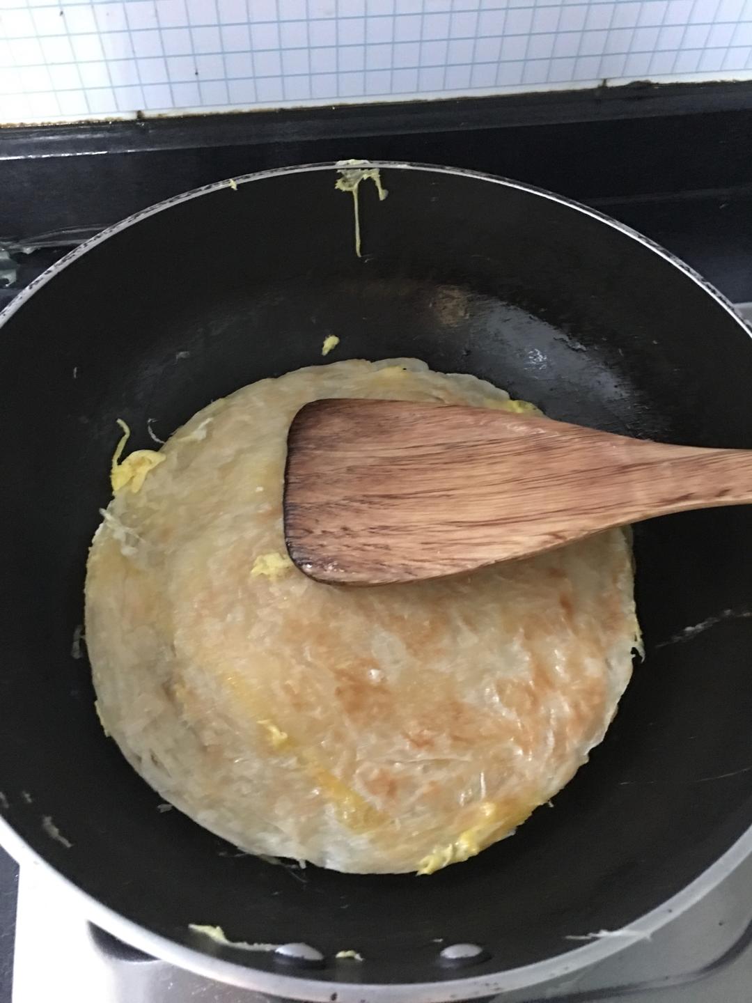 鸡蛋手抓饼的做法 步骤4