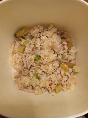 小米椒肉丝炒米饭的做法 步骤1