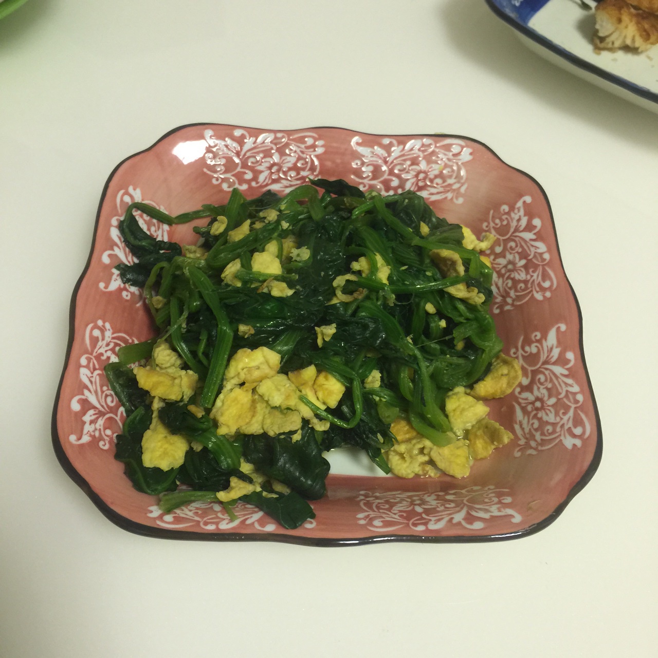菠菜炒鸡蛋