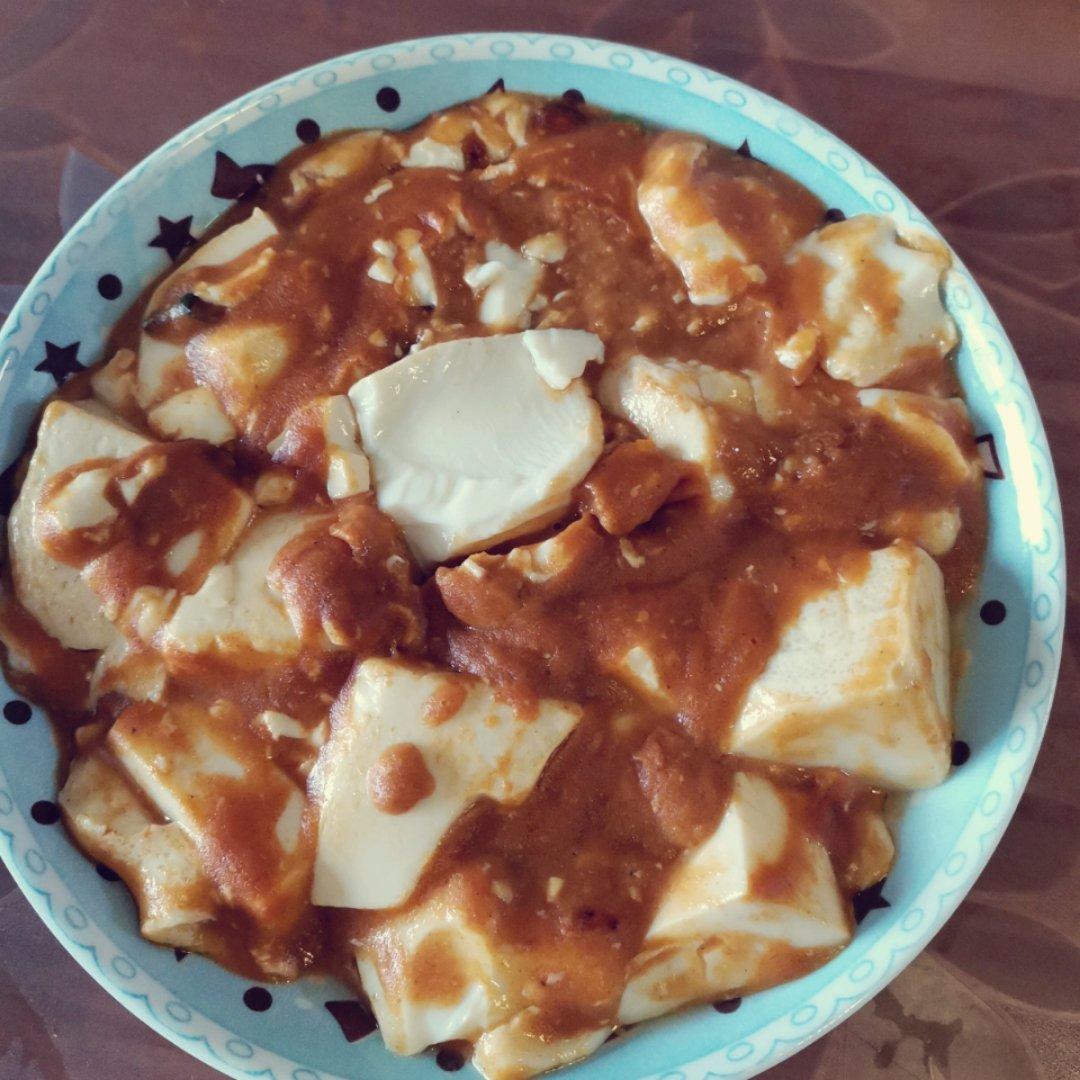 咸蛋黄烧豆腐——懒人必备快手菜，平民版蟹粉豆腐