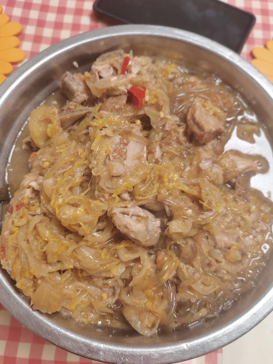 东北酸菜炖排骨