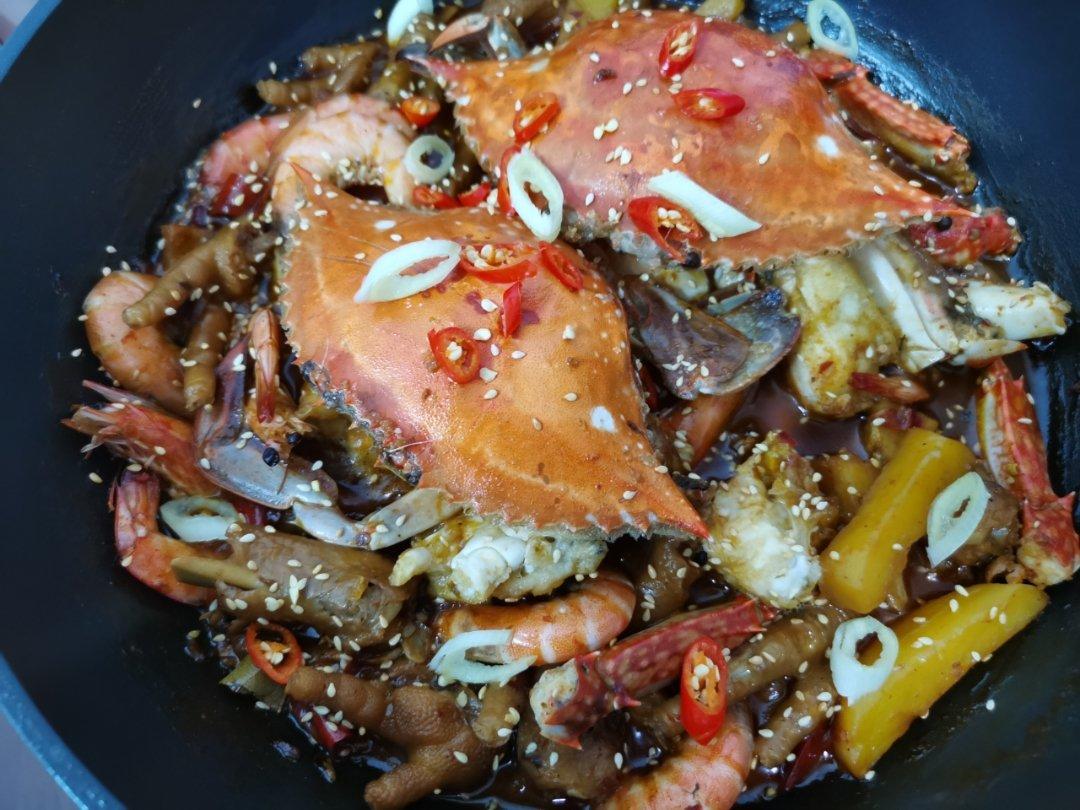 胖哥俩肉蟹煲