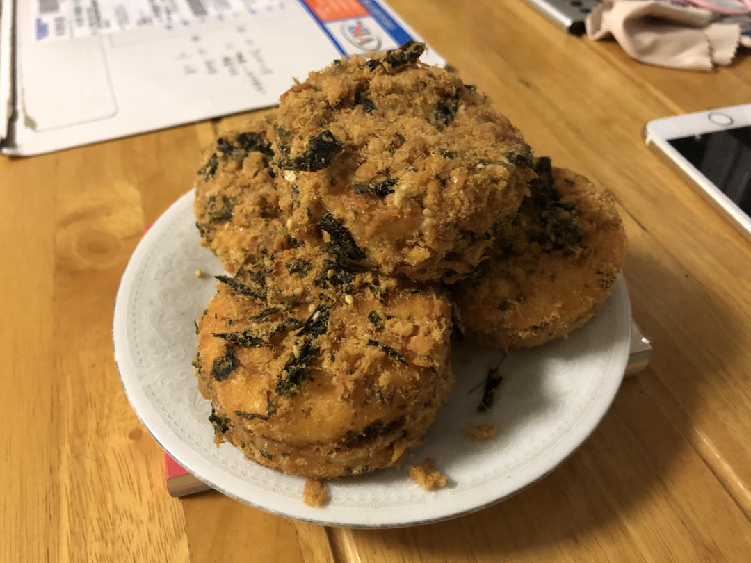 美味海苔肉松小贝