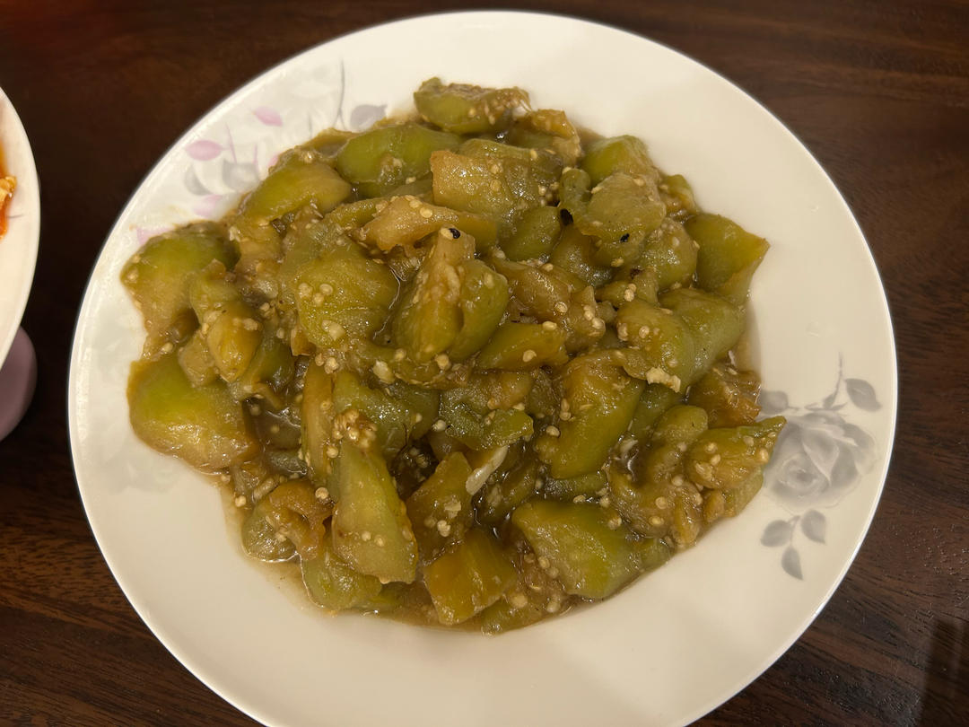 红烧茄子（教你炒茄子不变色的小妙招）