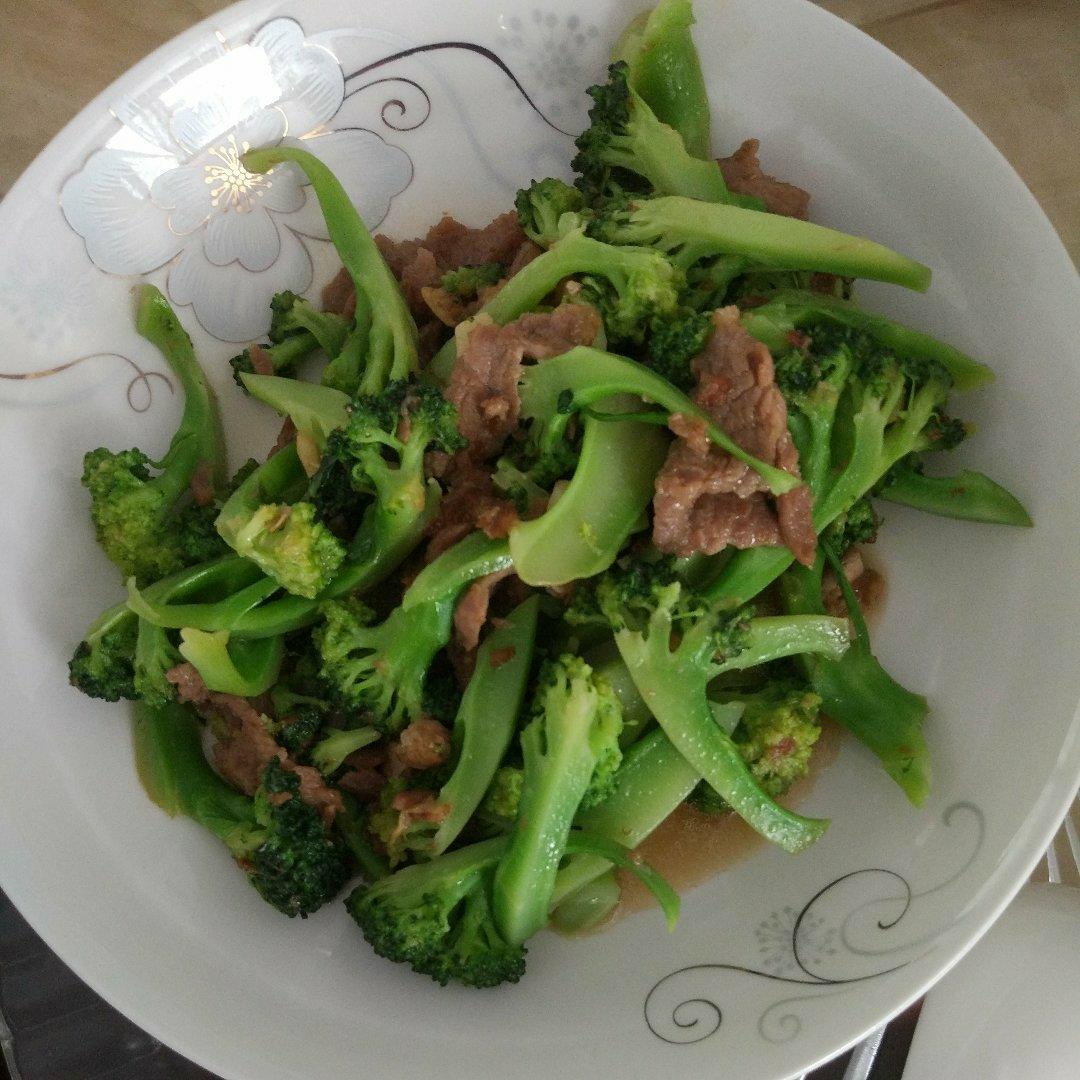 西兰花炒肉片