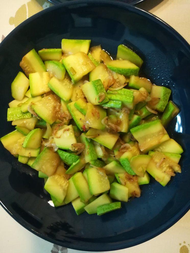 虾皮清炒西葫芦