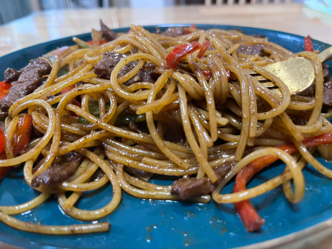 比餐厅好吃的黑椒牛柳意面🍝零失败简单教程