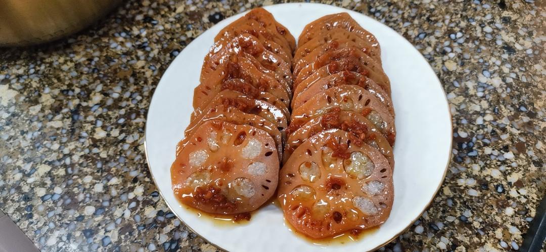冰糖红枣糯米藕（可以用电饭煲做的）