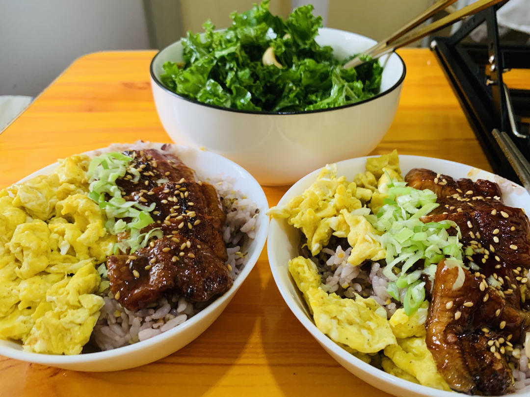 蒲烧鳗鱼饭
