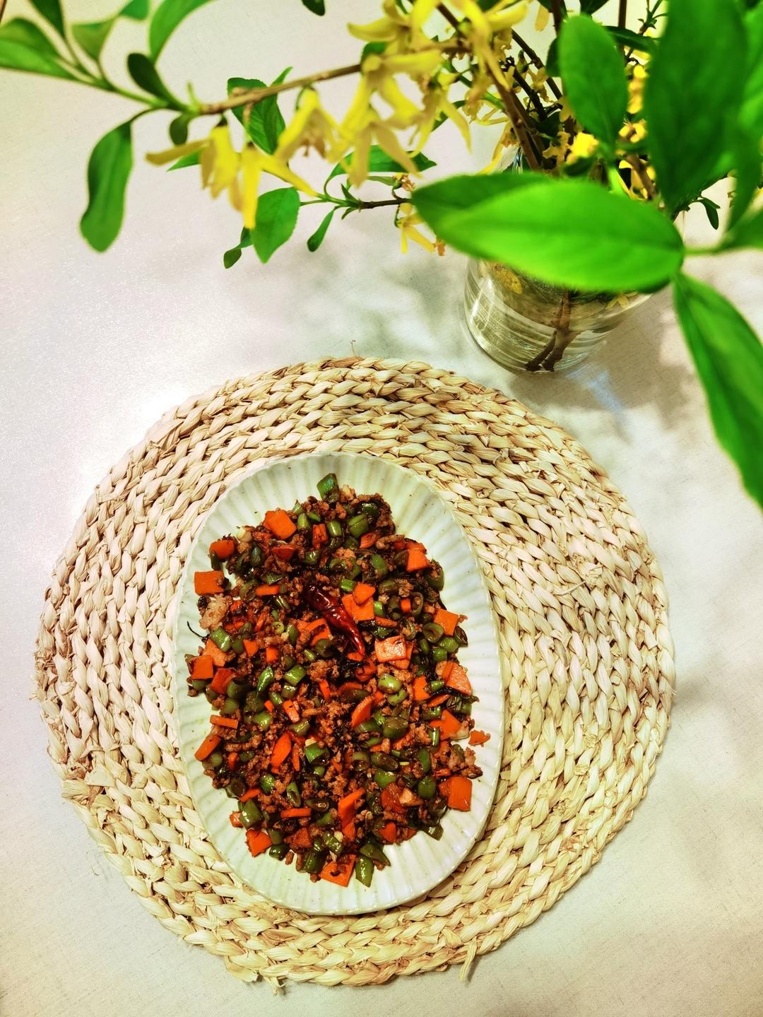 肉末橄榄菜炒四季豆/豆角