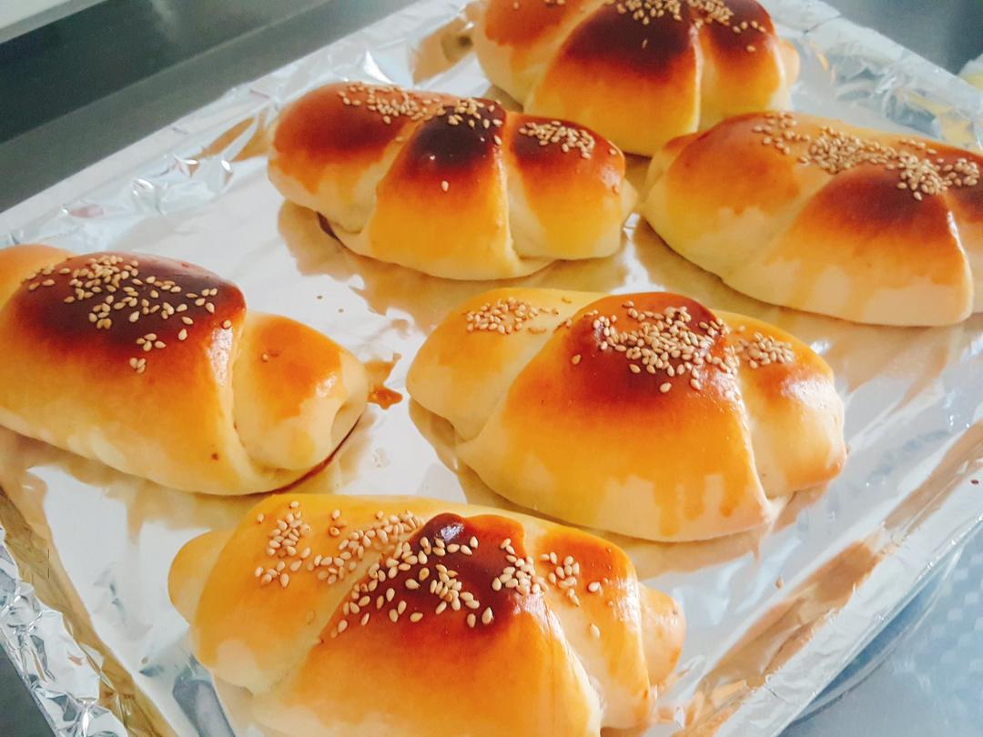 椰蓉葡萄干面包