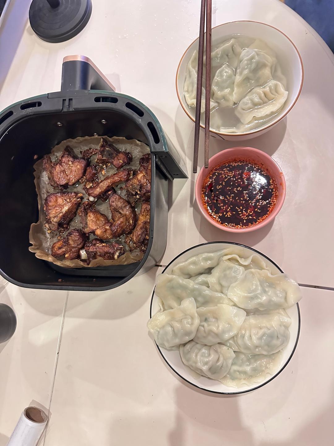 空气炸锅蒜香排骨，巨香巨好吃，简单易操作