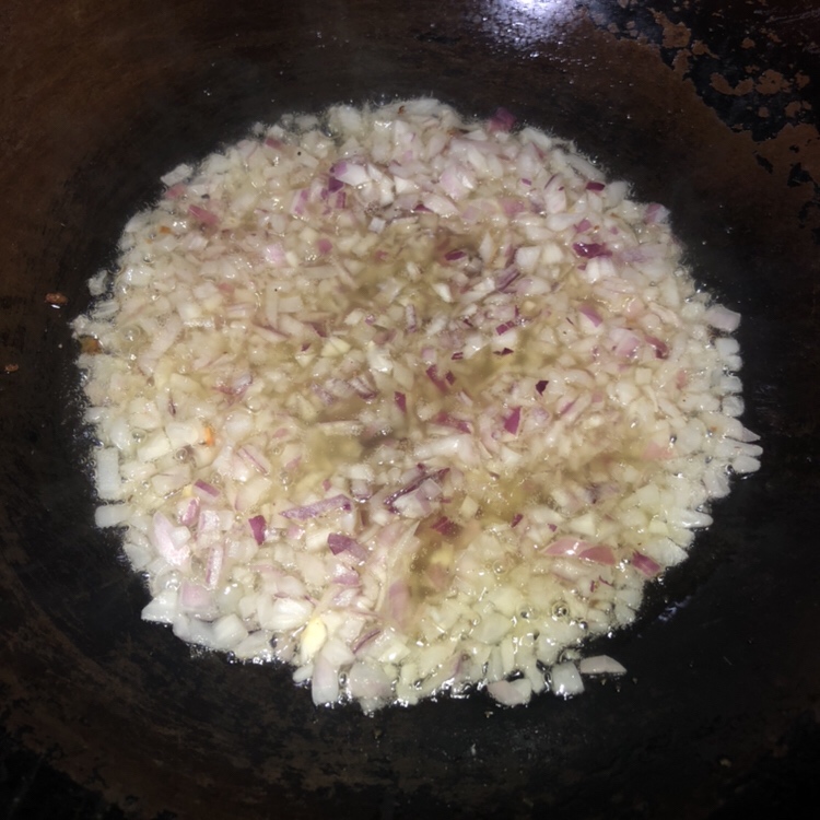 香喷喷的糯米肉烧麦（两斤糯米量）的做法 步骤4