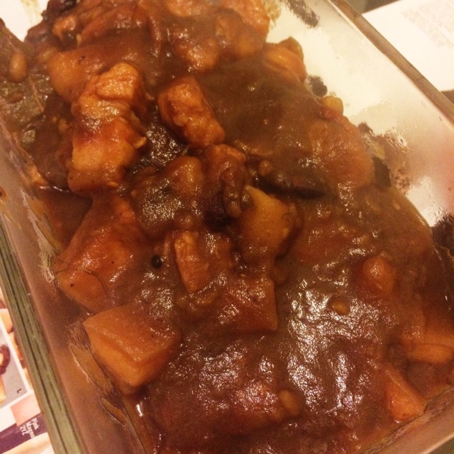 吃着碗里望着锅里的红烧肉