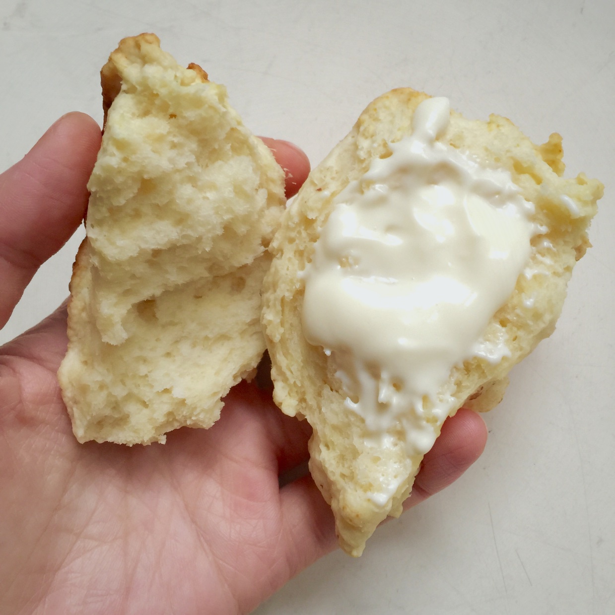 极简奶油松饼/Cream Biscuits（scones）