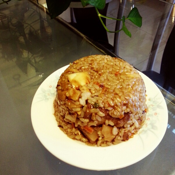 喷香排骨焖饭（爆好吃）