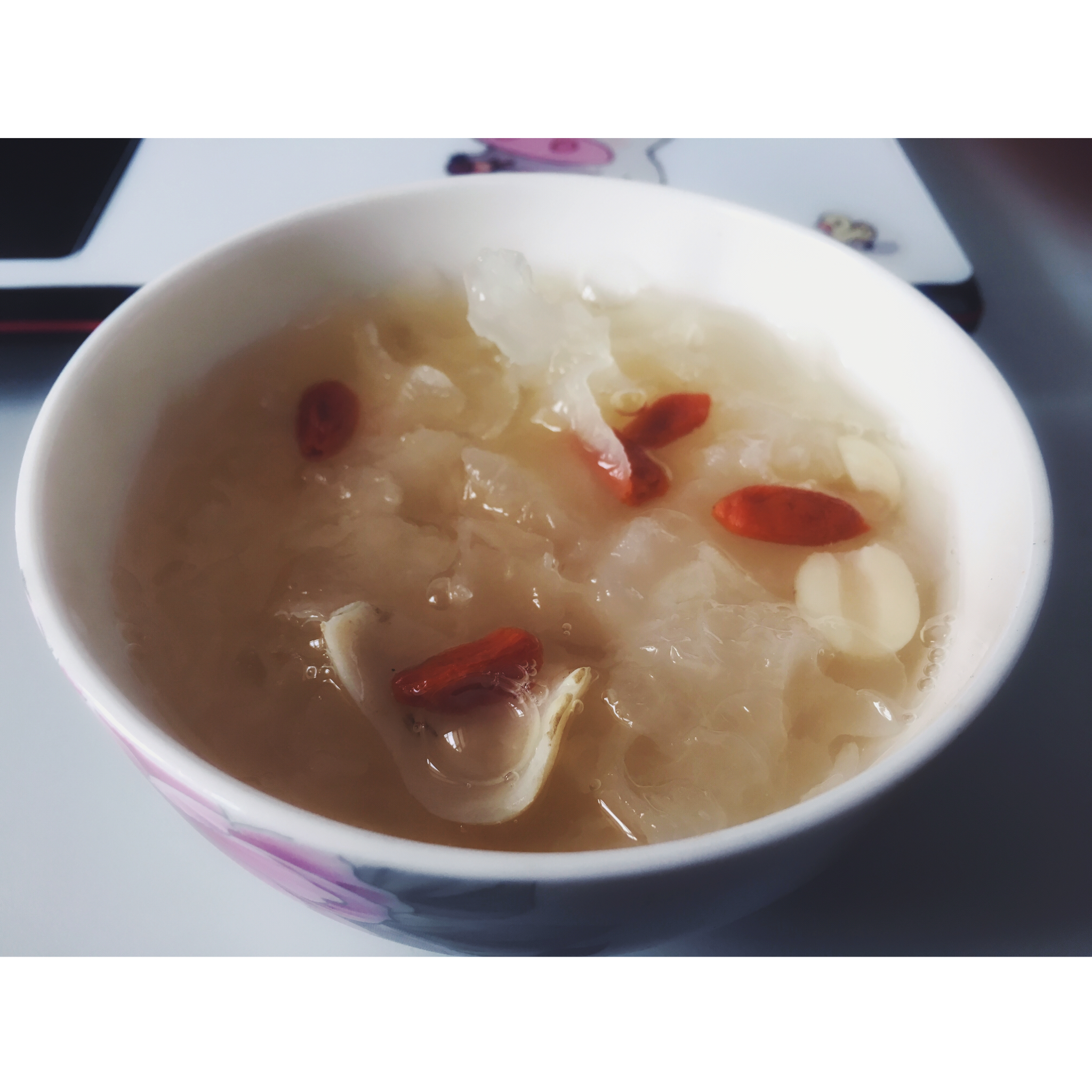 银耳百合莲子羹