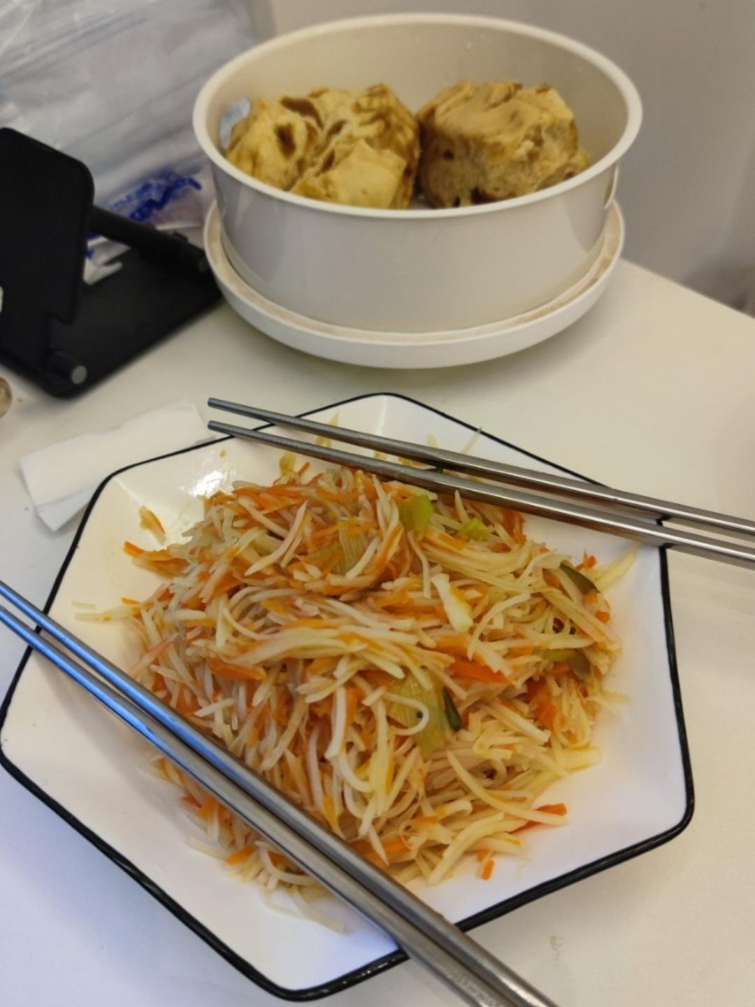 醋溜土豆胡萝卜丝