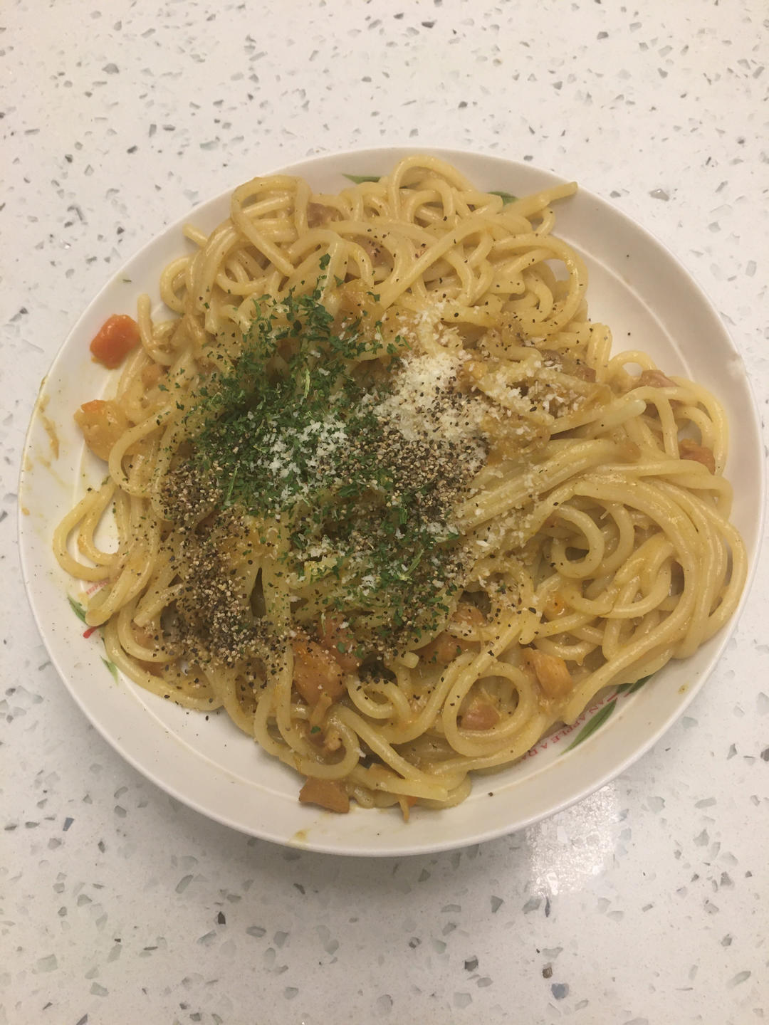 咖喱鸡肉意大利面