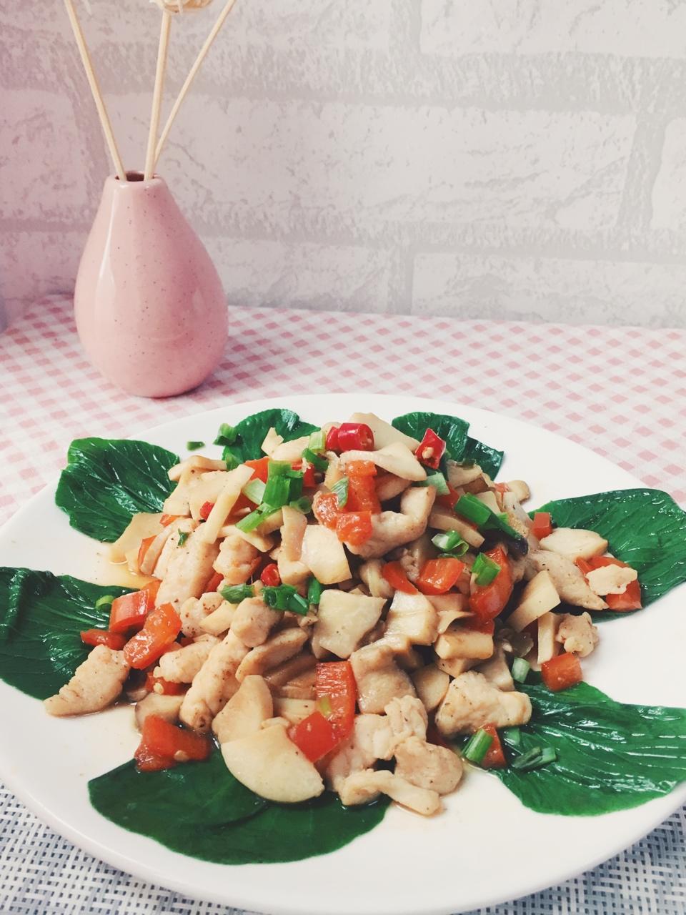 手撕杏鲍菇炒肉