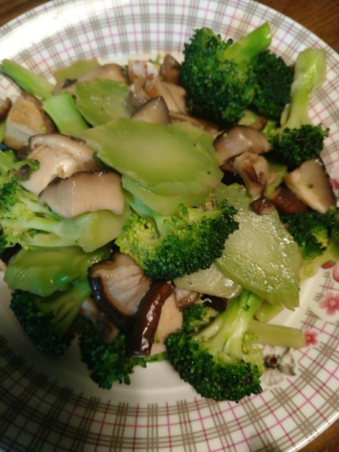 西兰花香菇