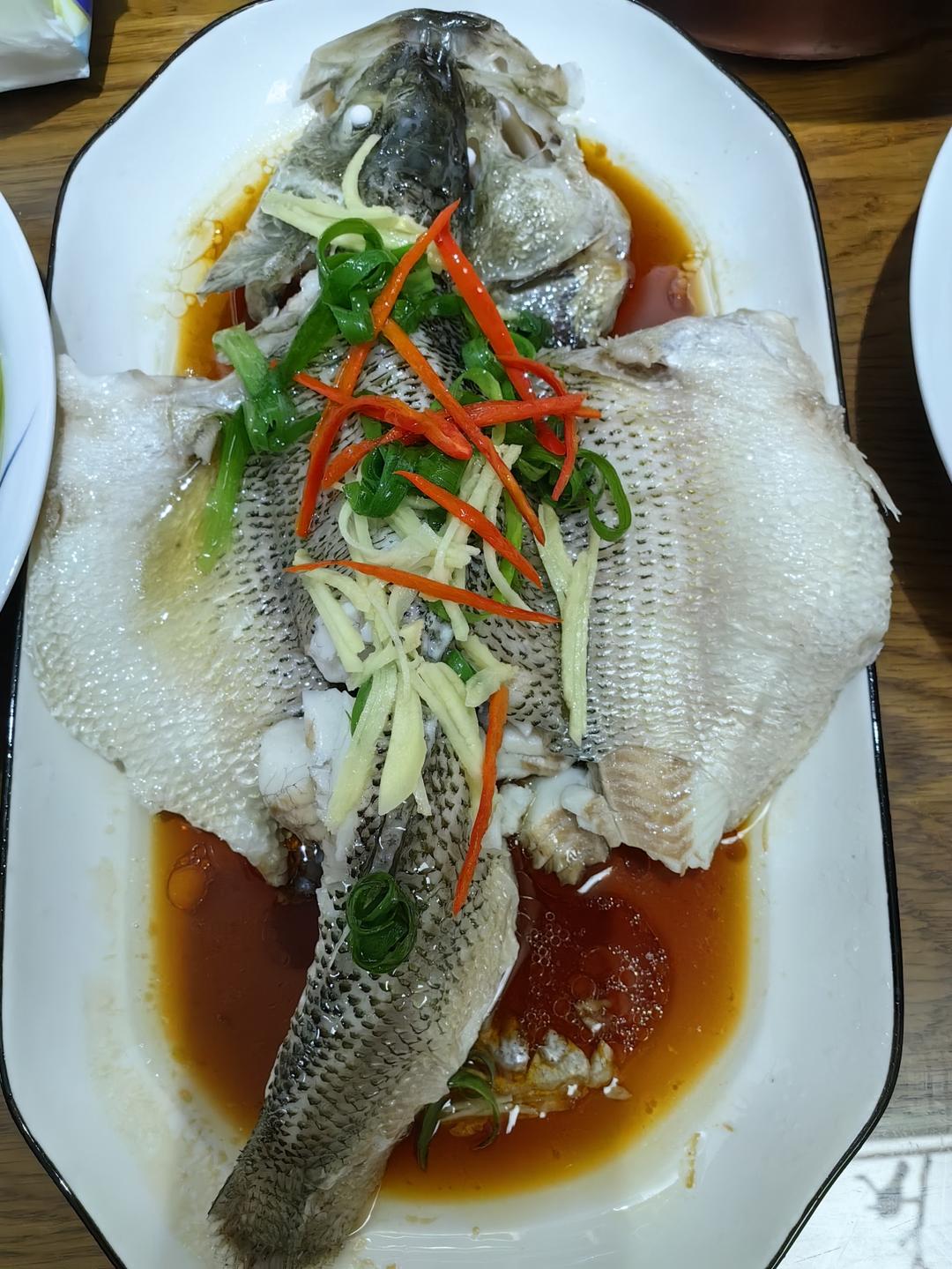 10分钟做 清蒸鲈鱼 （附切鱼图解）