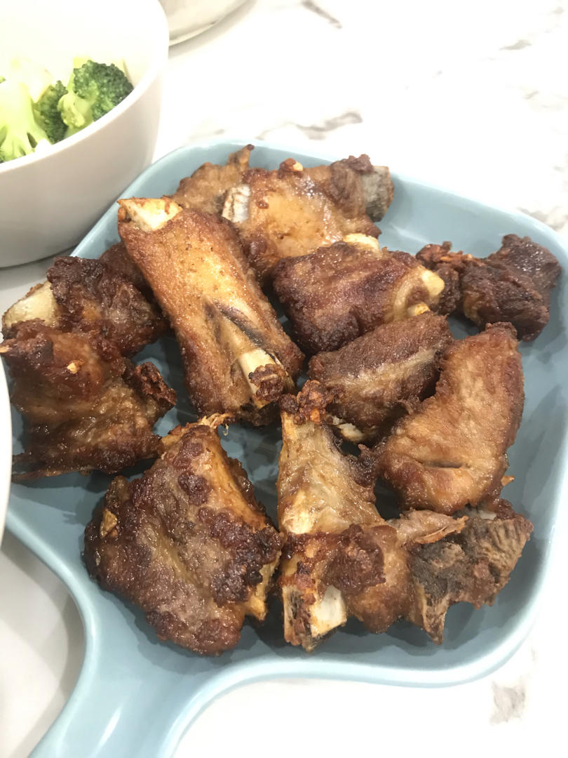 金牌蒜香排骨（先蒸后炸版）
