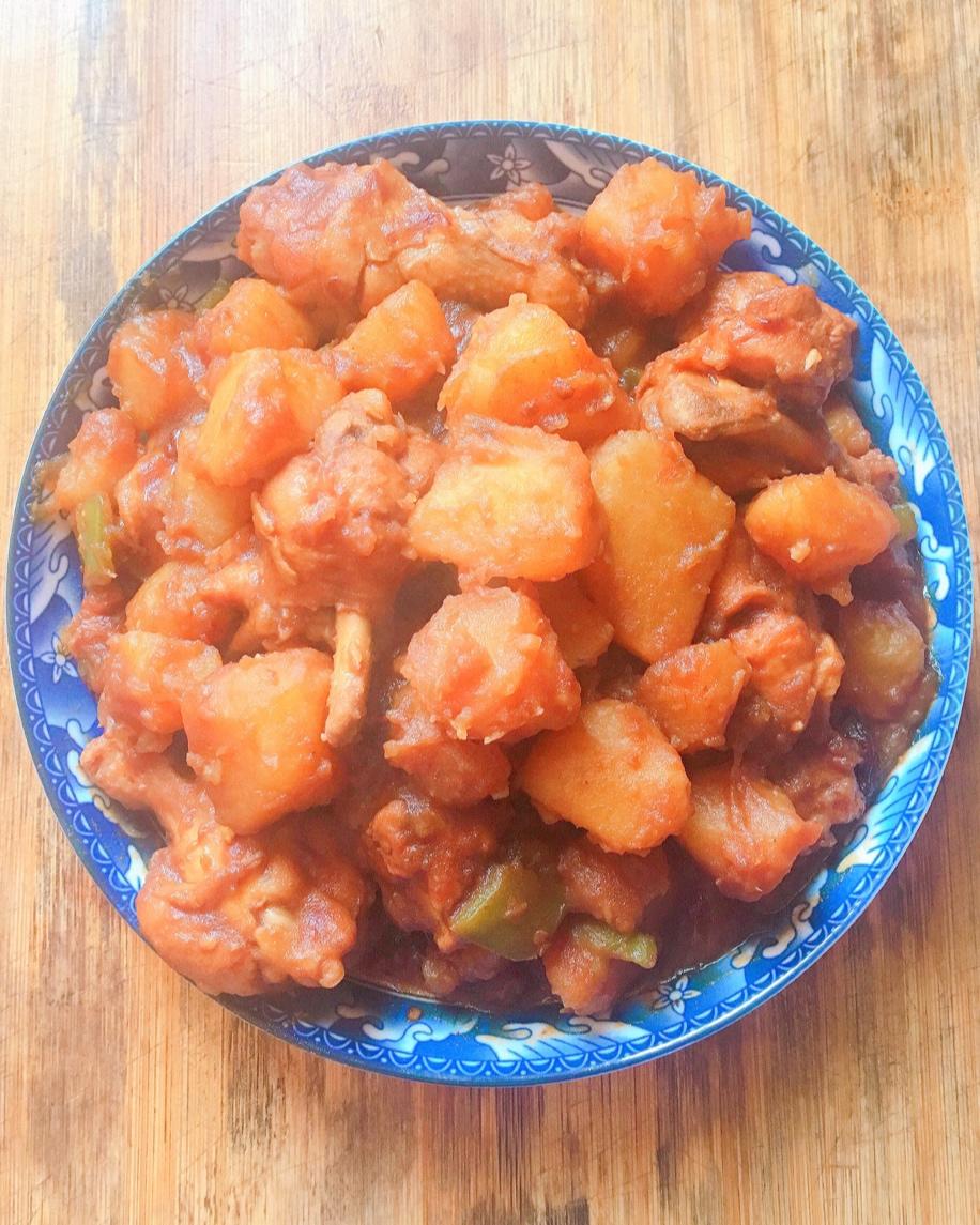 红烧土豆炖鸡腿