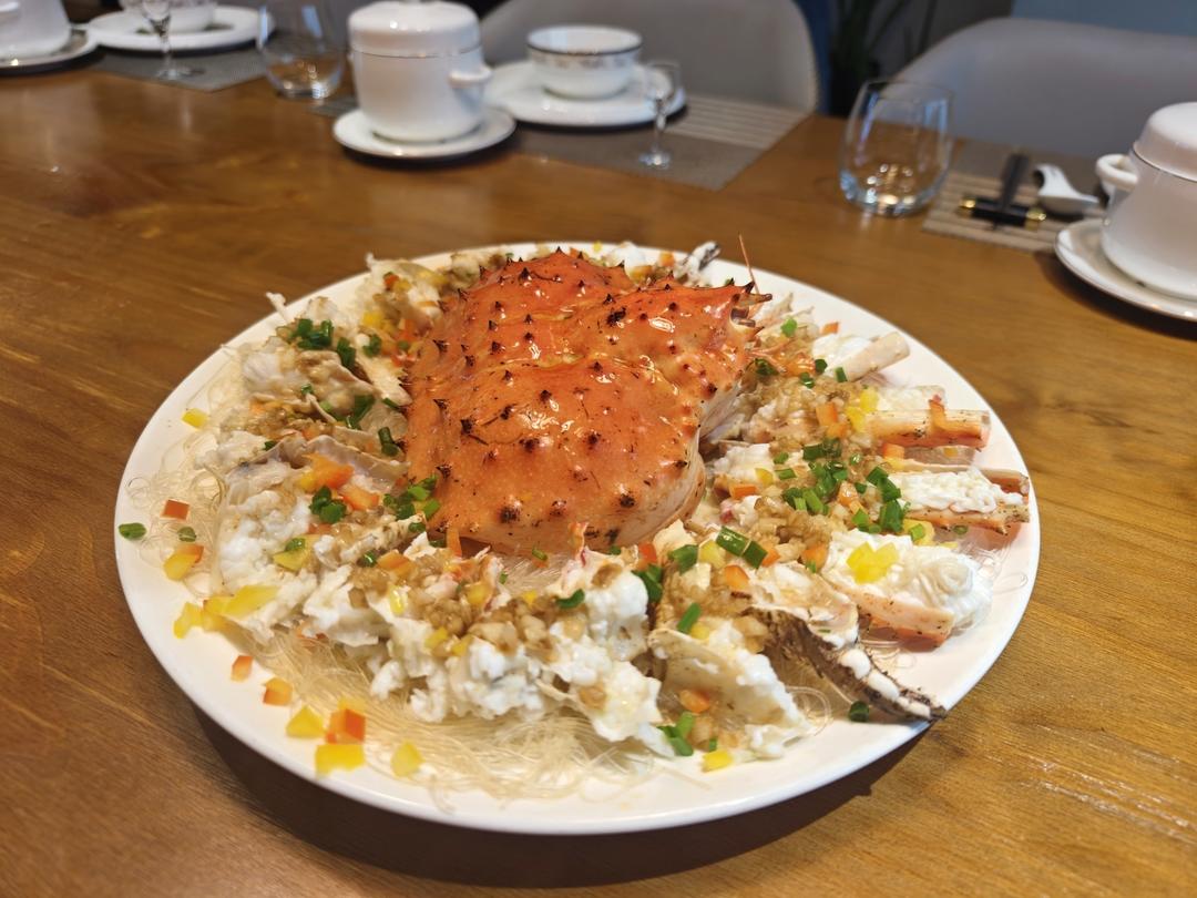金蒜银丝蒸蟹腿