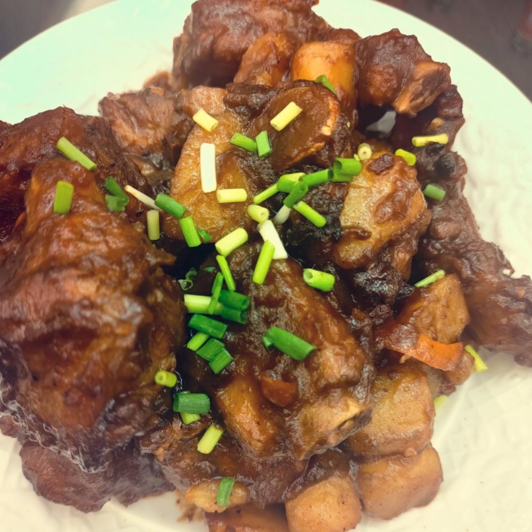 土豆烧排骨