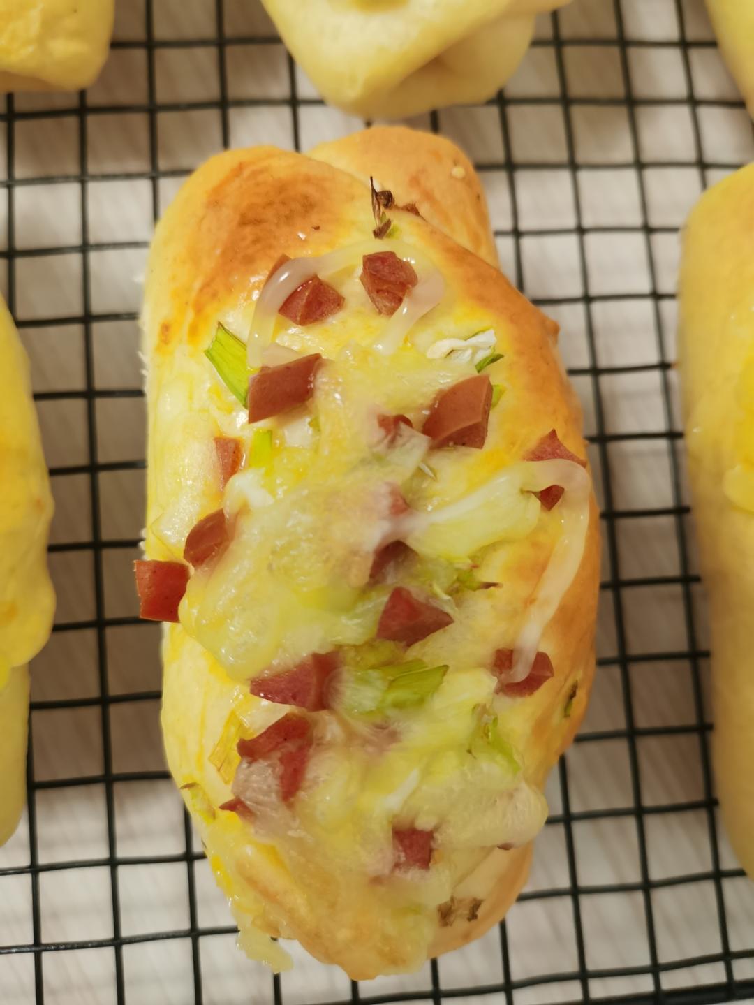 香葱火腿肉松面包