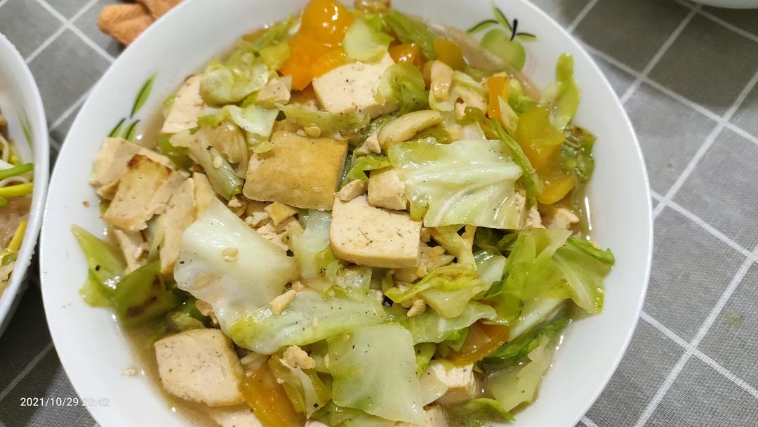 冬季最爱的家常菜！大白菜炖大豆腐或干豆腐
