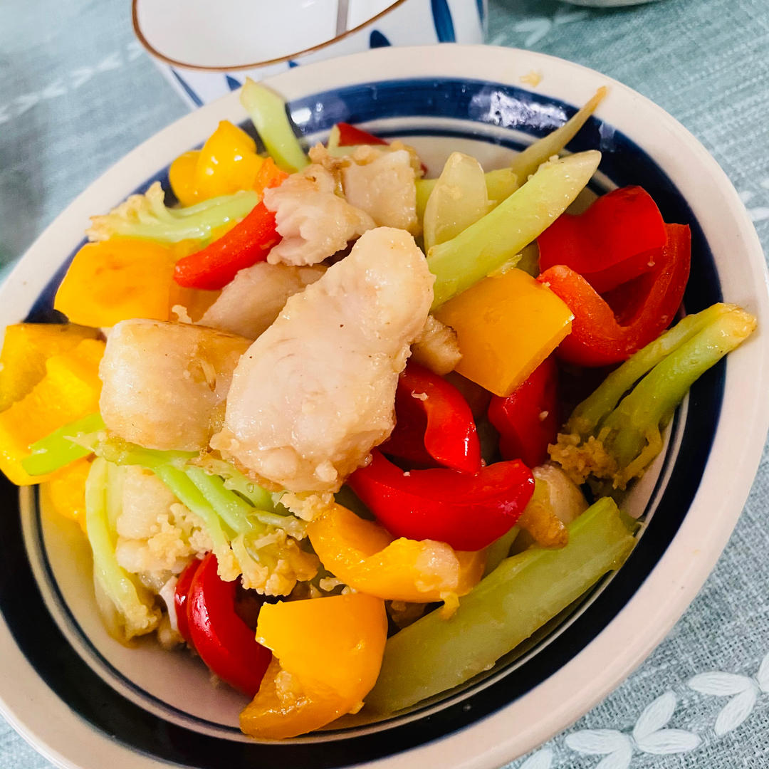 低脂营养的五彩巴沙鱼