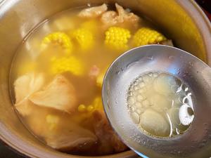 猴头菇养胃汤之第①篇 玉米的做法 步骤5